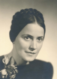 Maminka Olga Fischerová