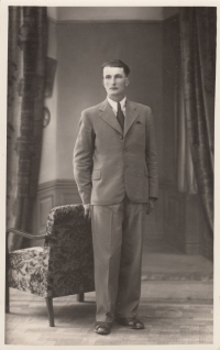 Otec Oldřich Vlček v roce 1944