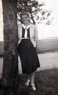 Mother of Eliška Librová, Marie Ohřálová / around 1939