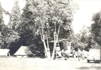 Přírodovědný výzkum v Hlohovci, kolem roku 1970