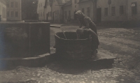 Treasure from the attic - laundresses, Králíky region, 1920s