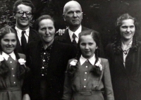 Rodina v roce 1949