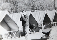 Natáčení Milana Brunclíka ve stanovém táboře polských vojáků, 1968
