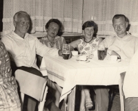 Miroslav Nový s manželkou Helenou, datace 1950