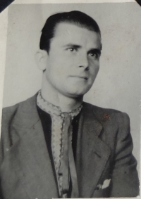 Witnesses father Tibor Medvecký