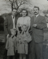 In the photo (from left): Ľudovít Pecho, Jarmila Medvecká, Tibor Medvecký, bottom Branislav with his brother