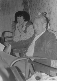 Chartisti MUDr. Bedřich Placák a básnířka Marie Valachová, žena Jiřího Hájka, Praha 1983