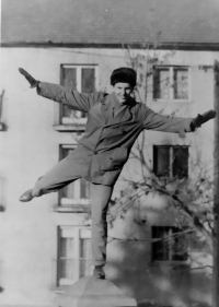 Jiří Kaštánek v Žilině, kde studoval VŠ dopravní, cca 1962