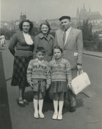 Kišovi na návštěvě Prahy v roce 1956