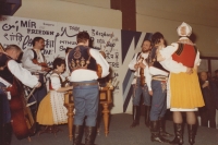 Cimbálová muzika Polajka během vystoupení ve Vídni v únoru 1986