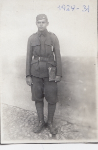 The witness's father, basic military service in the Czechoslovak army, Košice 1929-1931 