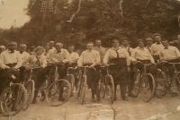 Cycling club Smíchov, Emanuel's father in the middle