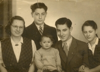 Pět sourozenců Smékalových 1947