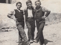 Vlevo Josef Merhaut spolu s kamarády z Gerníku, 70. léta