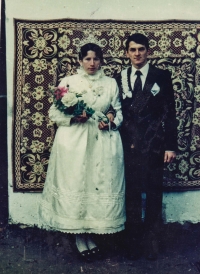 Svatební fotografie: Josef Merhaut a Marie Hauska, 9. ledna 1983