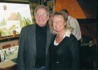 The witness with his stepsister in 2003