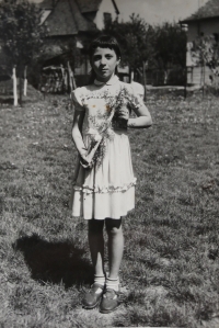 Cecilie Machovčáková, první svaté přijímání, asi 50. léta