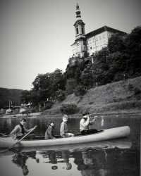 Při druhé obnově skautského hnutí v roce 1968 fungovalo v Děčíně 6 oddílů chlapeckých, 1 vodní, 2 oddíly skautek, 1 smečka vlčat a 2 roje světlušek; při třetím zákazu Skautu v roce 1970 se žádný z nich nepřihlásil do Pionýrské organizace Socialistického svazu mládeže ČSSR
