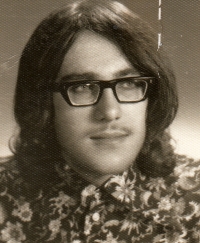 Jan Tichý v roce 1969 na fotografii do občanského průkazu, kterou na hrádeckém oddělení SNB odmítli