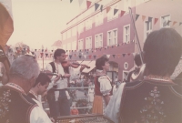 Cimbálová muzika Polajka v Torgau v Německu, říjen 1988