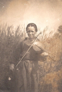 Martin Hrbáč, Hrubá Vrbka, kolem roku 1950