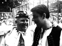 Jaromír Dadák with Jožka Severin, a BROLN solo singer, probably at the Strážnice International Music Festival, 1960s - 1970s 
