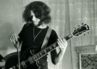 Kytarista Petr Hejna v roce 1973