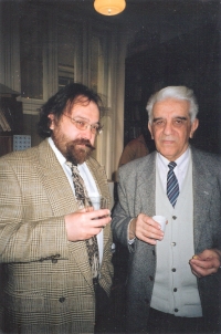 Jako vysokoškolský pedagog s doyenem srbské slavistiky Bogdanem Terzićem, Bělehrad, 2001