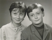 Iva a Tomáš, děti Břetislava Netolického, 1975