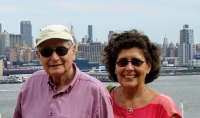 Dana and her husband Juraj in Manhattan, by the Hudson River.

