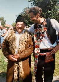 Josef Holcman na vinobraní, kolem roku 2000