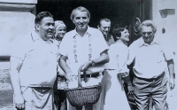 Slovácký rok v Kyjově v roce 1979, vlevo otec Josefa Holcmana Vojtěch
