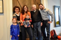 Dana visits her son David in Nashville.

