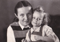 Jaryna Mlchová in 1948
