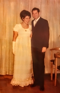Svadobná fotografia Danielle a Juraja, 24. 1. 1971