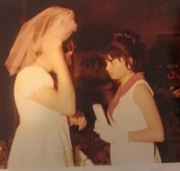 Dana so spolužiačkou Tamarou po jej svadbe