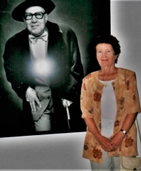 With a portrait of Boris Jachnin at the exhibition of important persons at the Aleš South Bohemian Gallery, 2004