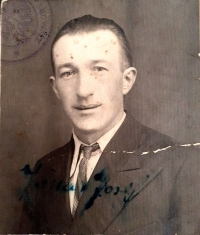 Otec Josef Jonáš (1909–1985)
