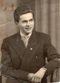 Josef Dragoun in 1952