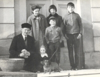 Rodina v Husinci, 60. léta 20. století
