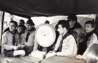 Skautský tábor, Vladimír Tomek zcela vlevo, 1969