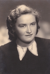 Marie Janáková, rozená Stojanová, *1928
