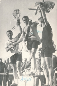 Pavel Doležel na stupních vítězů (uprostřed nahoře), 60. léta 20. století 