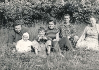 Richard Stára s rodinou, Praha 1956