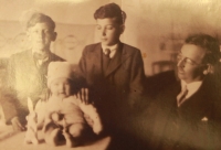 Přemysl Hořejší with his brothers and father in the mid-1930s