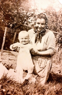 Františka Dočekalová, née Pecinová, with her granddaughter Ivana.1967