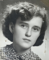 Lýdia as a young student