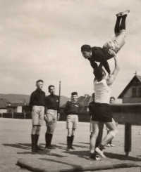 Sokolové při cvičení v Liberci, 1937
