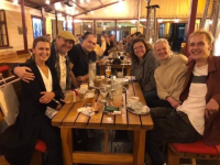 Jan Vondráček s jeho rodinou (manželka Kateřina, synové Vojtěch a Kryštof s přítelkyní)