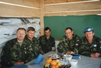 Josef Falář (vpravo) s kolegy z velení roty mírové mise UNPROFOR v Jugosláviii, 1993-1994